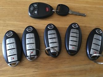 Nissan  5 Key Fobs