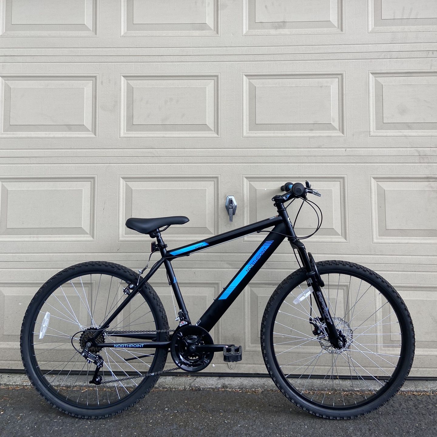 Kent Northpoint Men's Mountain Bike – 26” Wheels, 21-Speed, Front