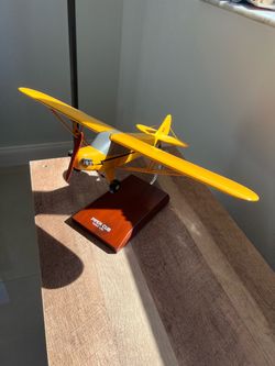 Piper Cub 1/24 Scale Model Airplane