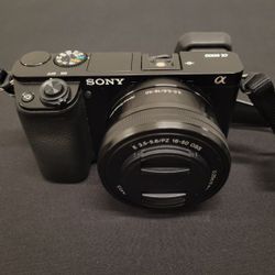 Sony A6000 Mirrorless Camera + 16-50mm Lens - REALLY GOOD CONDITION 