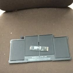 Battery and SSD 128gb for MacBook Air 13”