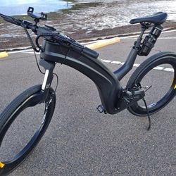Reevo Hubless Ebike 