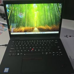 Lenovo ThinkPad X1 Yoga Gen 3 2in1 Laptop