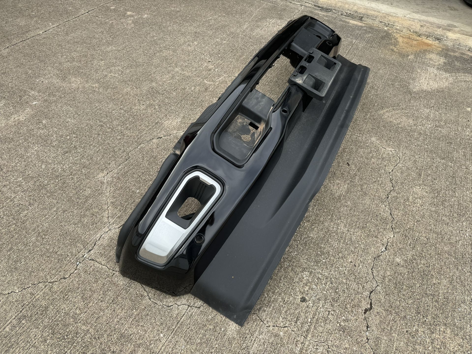 2023-2024 Ford F250 F350 OEM Front Bumper 