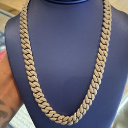 VSD Clarity Moissanite Cuban Chain 