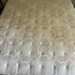 Queen Mattress w/frame