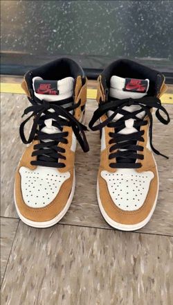 Jordan 1s size 8.5