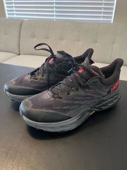 Sz 10.5W Hoka Speedgoat 5 GTX Trail Running Shoes