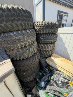 Canam tires