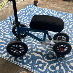 Knee Scooter And Knee Pillow