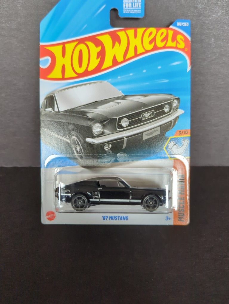 Hot Wheels Muscle Mania '67 Mustang