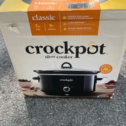 Crock-Pot 7 Qt Slow Cooker – Brand New in Box