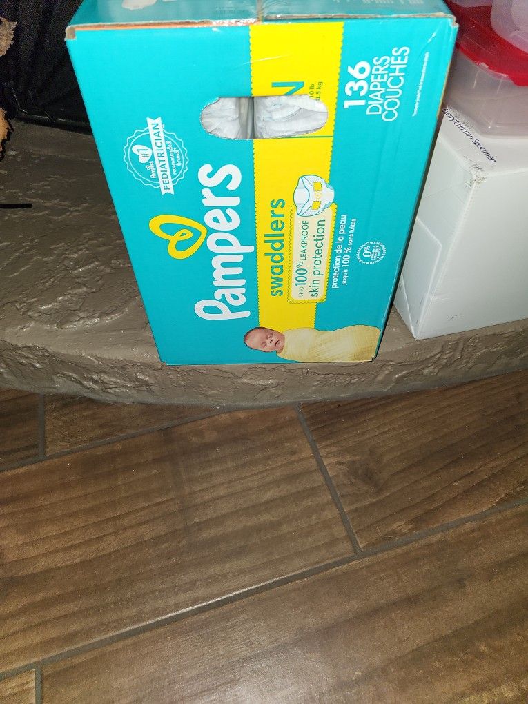 Pampers Swaddlers Size NEWBORN