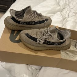 Size 9 Yeezy V2 Slate