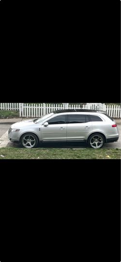 Chrome 5-star 22” rims and tires
