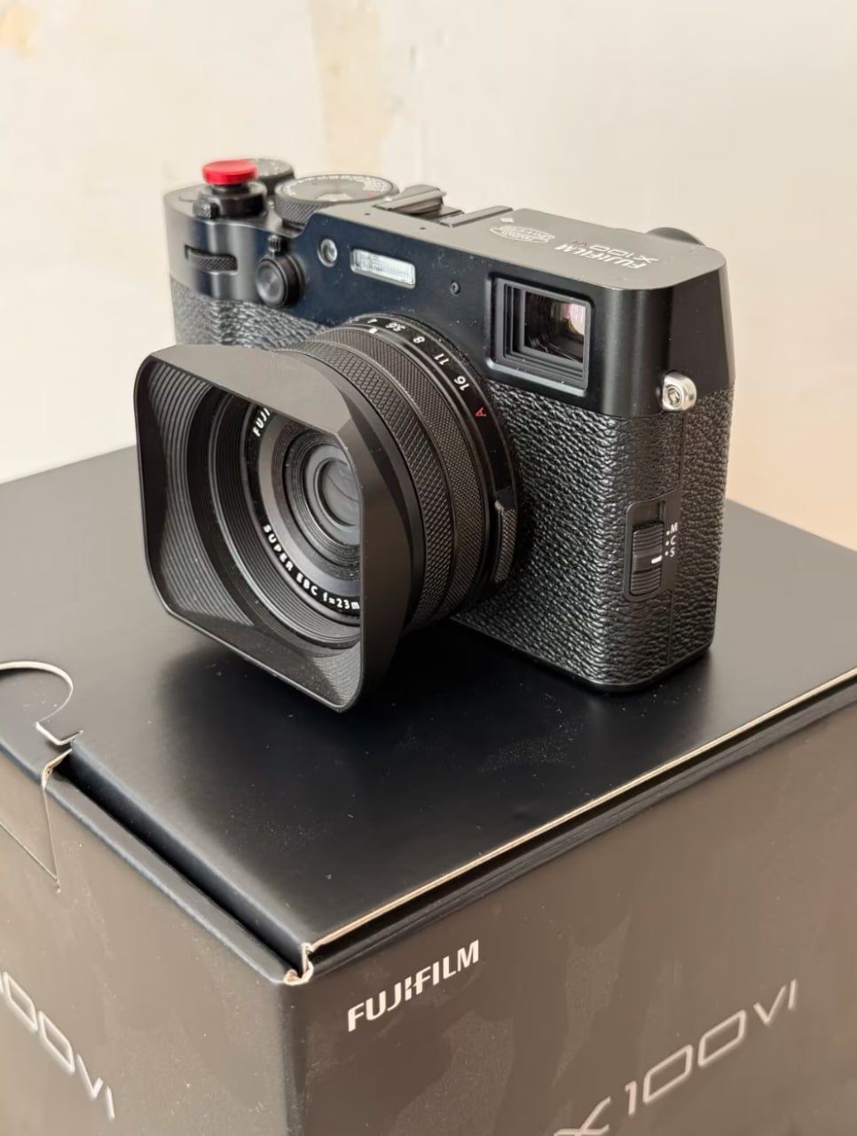 Fujifilm X100 VI Camera – Like New (Black)