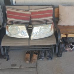 04 Ford F150 Or Expedition Headlights Need Waxed Out