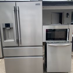 Frigidaire Professional Fridge Microwave And Dishwasher Work Perfect In Good Condition. Free Delivery To Your Garage.
