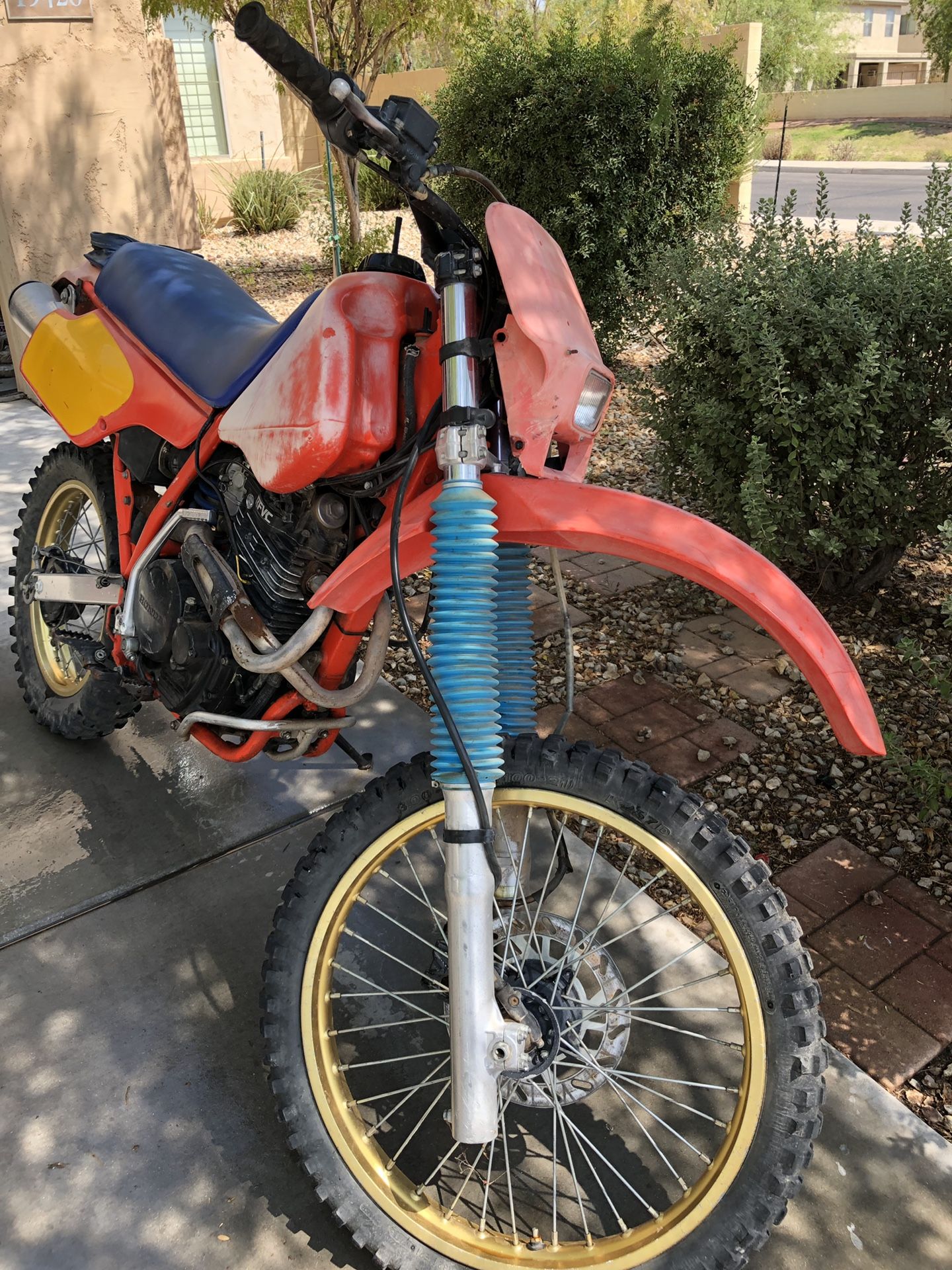 trek 4300 wheel size