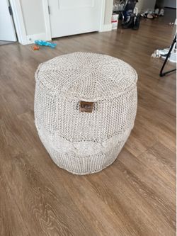UGG footstool/ottoman