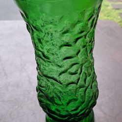 Vintage emerald green glass Vase