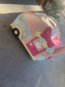 Minnie mouse trailer