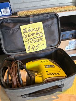 Electric Triangle Detail Sander with Carry Case