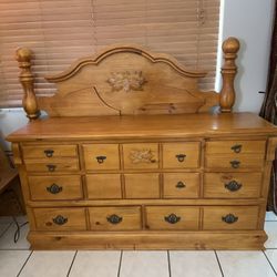 Queen Bedroom Set & Wall Shelves 