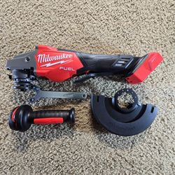 Milwaukee M18 Fuel grinder 4 1/2 to 6"  New tool only , do not include box