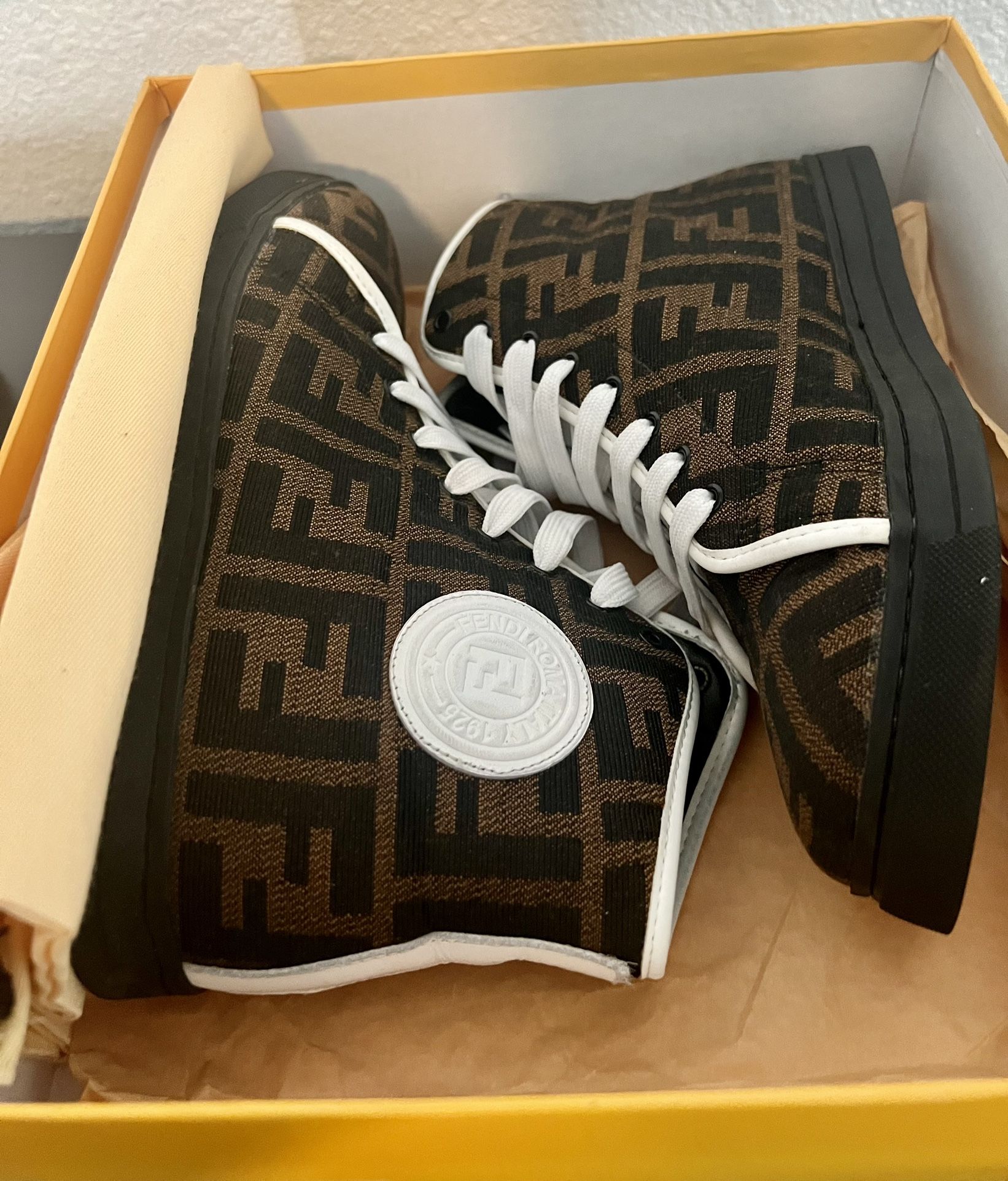 Fendi Sneakers