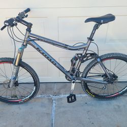 Kona Dawg Deluxe Mountain Bike 