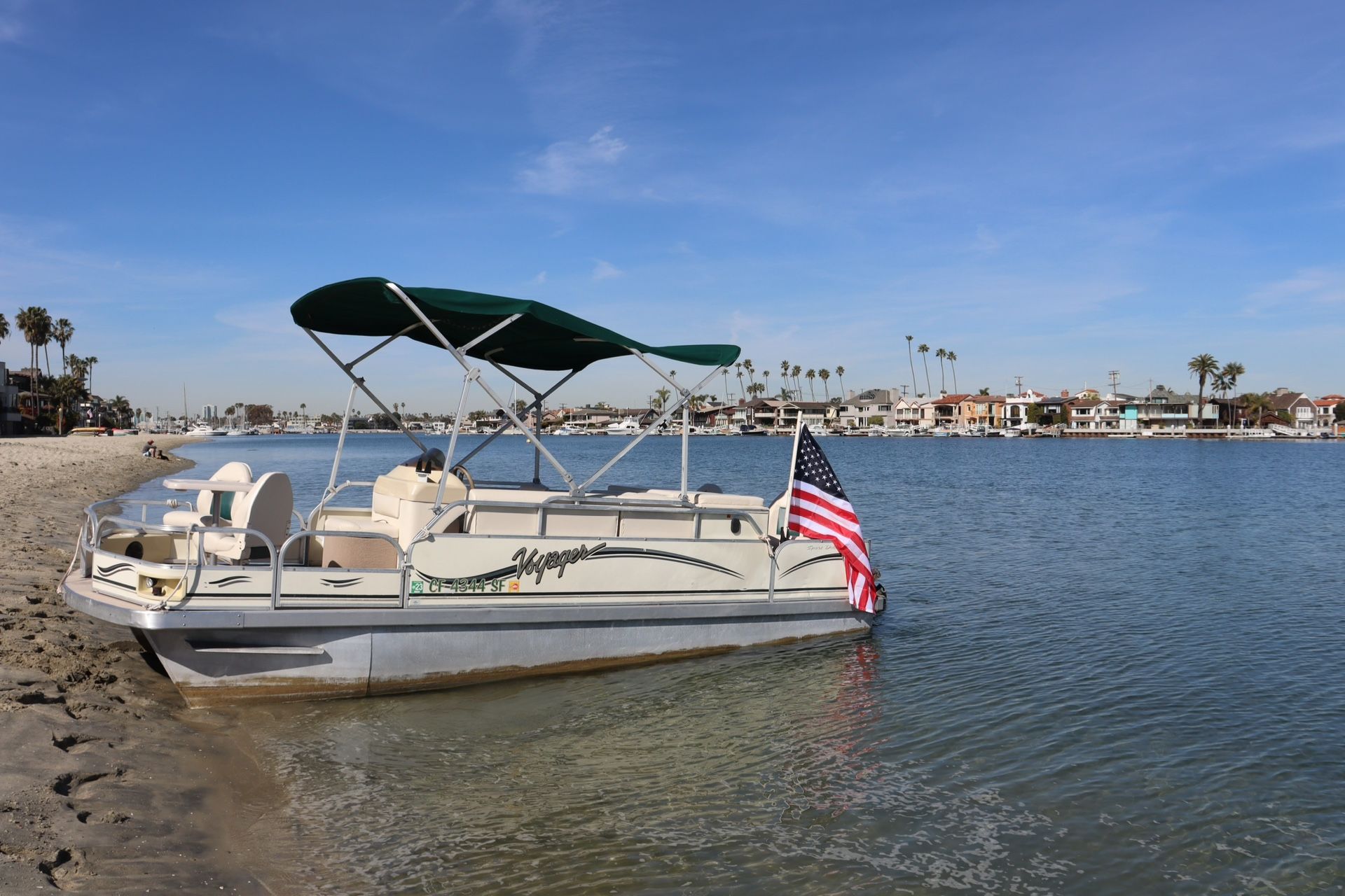 2007 Voyager Pontoon Boat