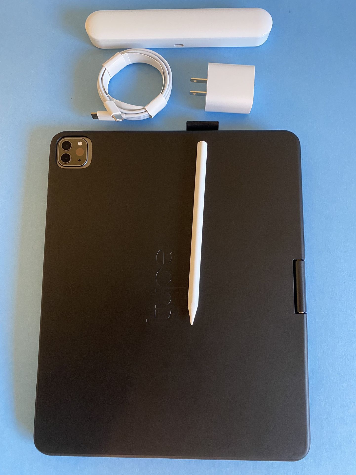 256GB Apple IPad Pro 12.9” 5th Generation ( 2021 Model / M1 chip
