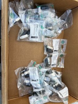 CONECTORES NEUTRIK XLR DE 4 POLOS