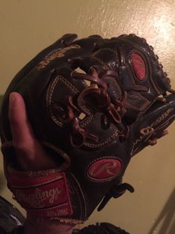 Rawlings heart of the hide 11 3/4 in