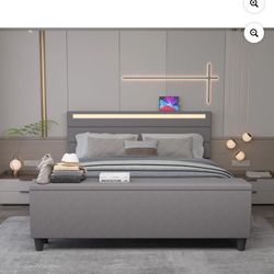 King Bed with Ottoman 