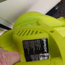 Sun Joe electric leaf blower