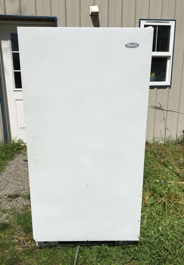 FREE Woods upright freezer for Sale in Rainier, WA OfferUp