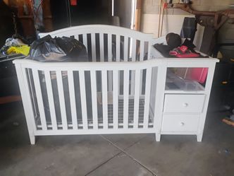 Free baby crib