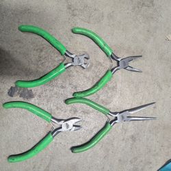 4 Pairs Of Mac Tools Mini Pliers 