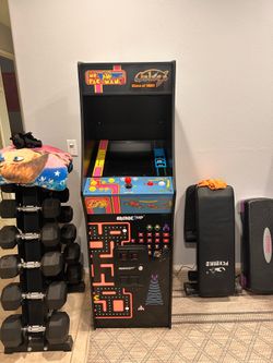 Mrs Pac-Man $300