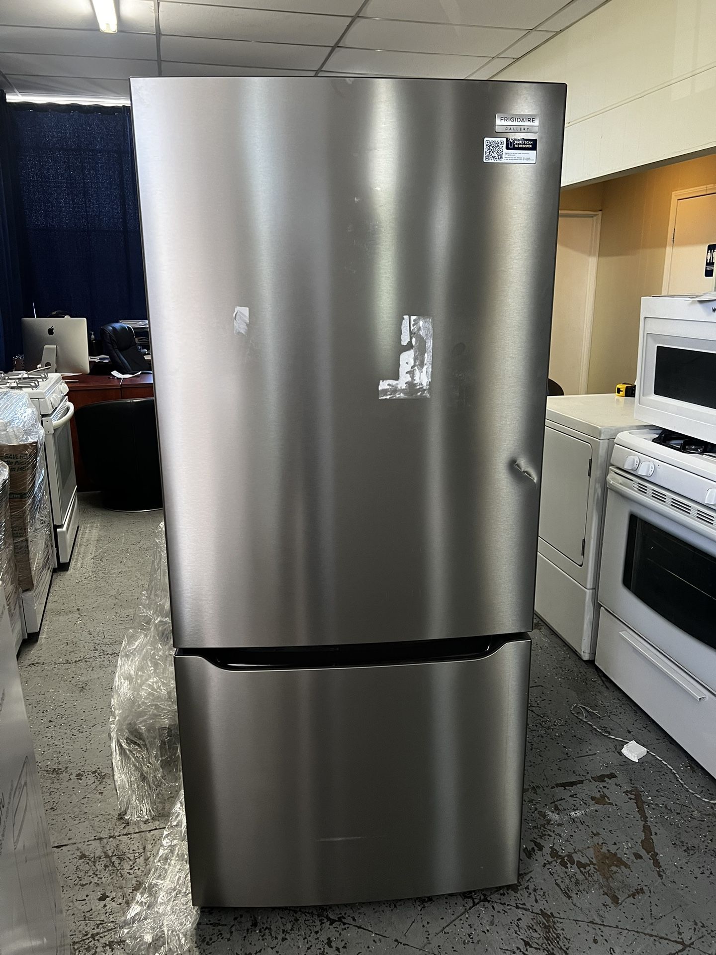 New Open Box Frigidaire 30” Bottom Freezer Refrigerator