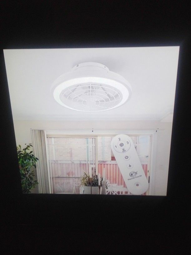 New 20" Ceiling Fan With Led Light And Remote