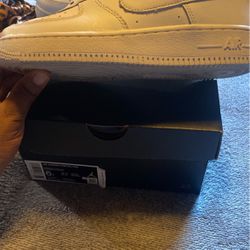 Air Force Ones Size 5