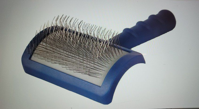Slicker brush with long soft pins