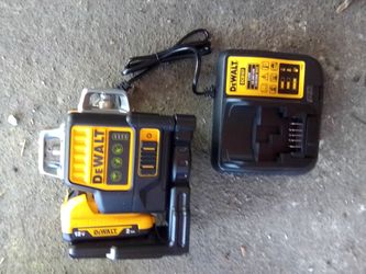 Dewalt laser self leveling 360 4 way laser