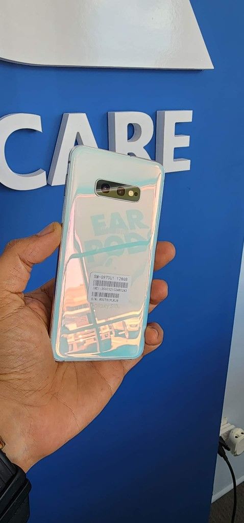 SAMSUNG GALAXY S10E