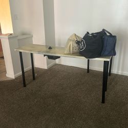 Free Desk 