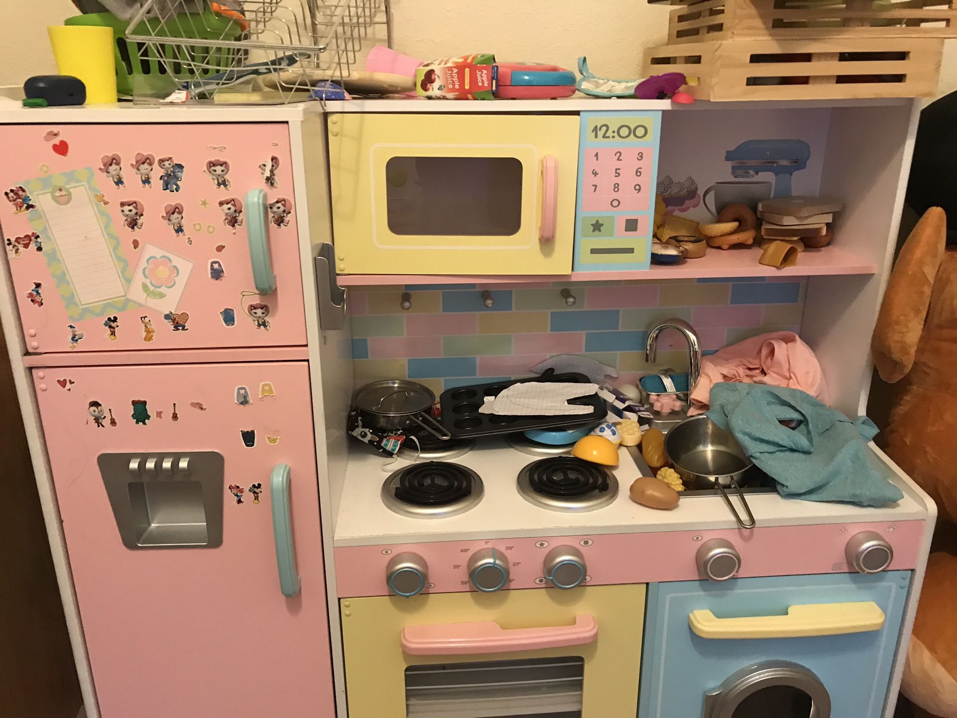 Play Kitchen