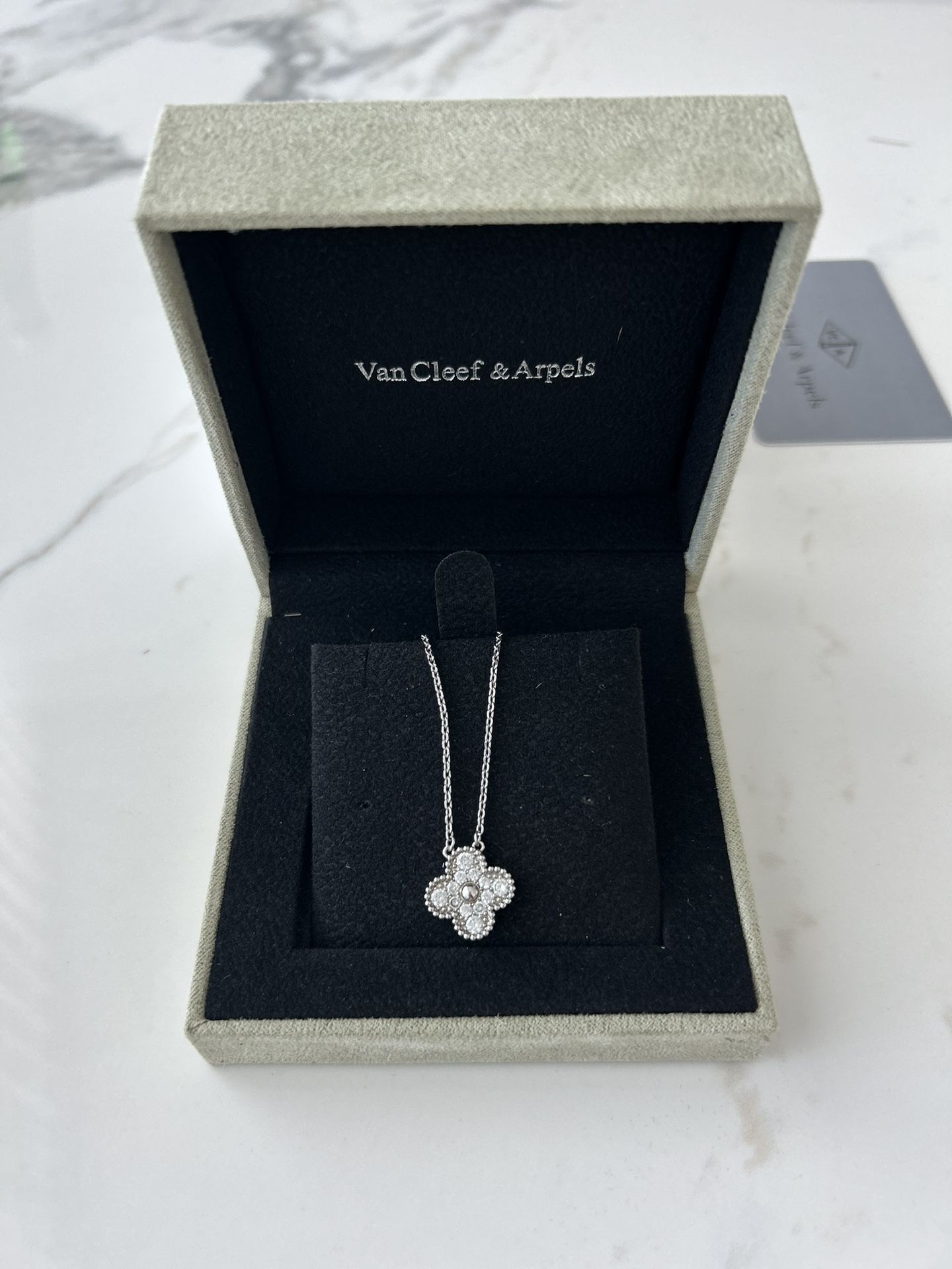 Van Cleef Style Necklace With Box